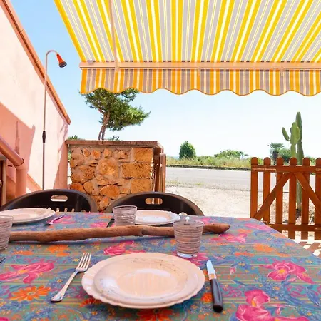 A Due Passi Dal Mare Nel Sinis-beachside Haven Appartement